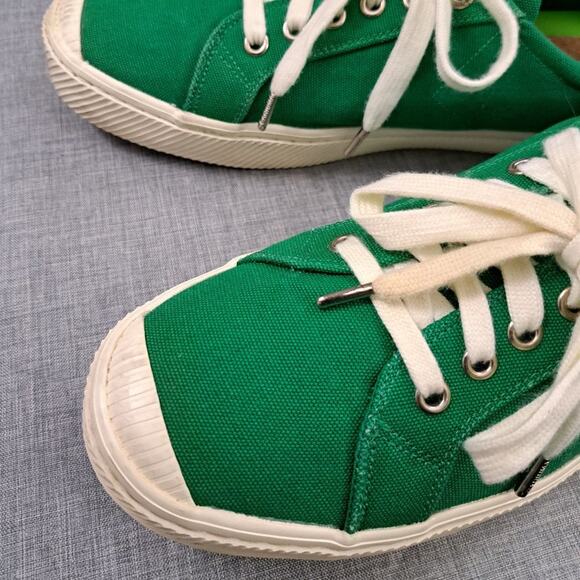 %Cariuma OCA Low Green Canvas Sustainable Sneakers Men / A 52 main image 13